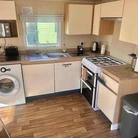 Two Bedroom Willerby Parkhome In Uddingston, Glasgow מראה חיצוני תמונה
